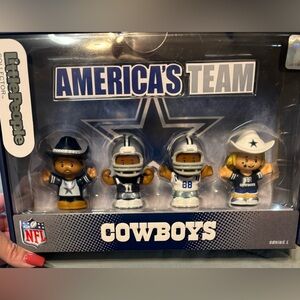 NIP Fisher Price Little People NFL Dallas Cowboys Set